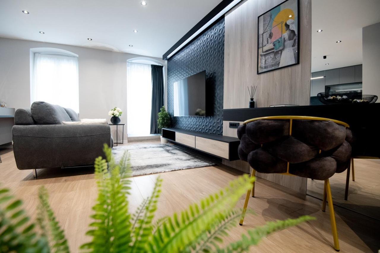 One&Only Luxury Apartment 扎达尔 外观 照片