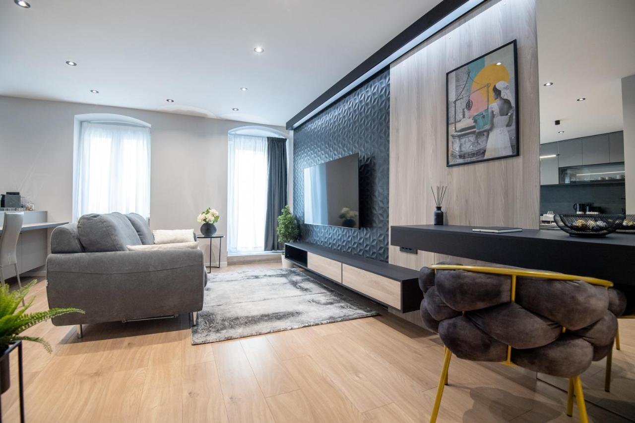 One&Only Luxury Apartment 扎达尔 外观 照片