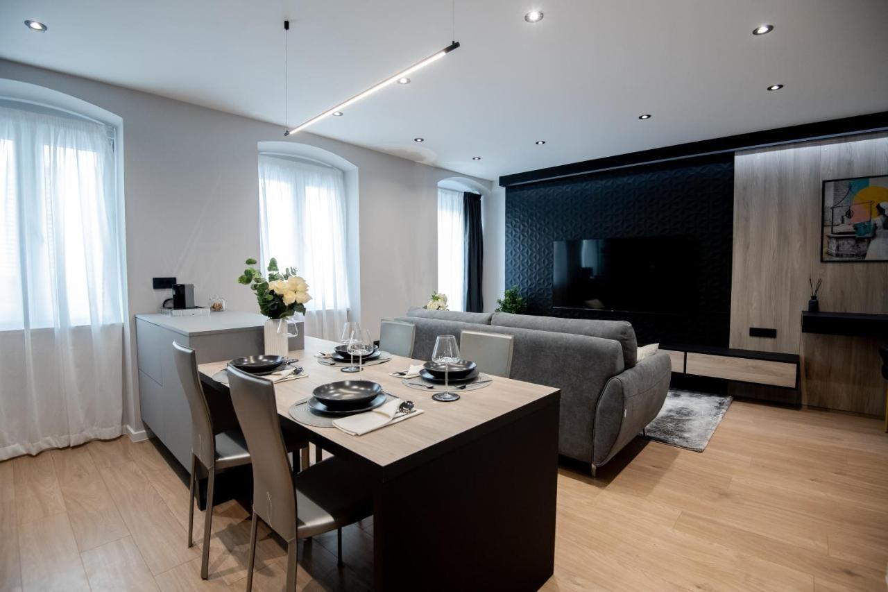 One&Only Luxury Apartment 扎达尔 外观 照片